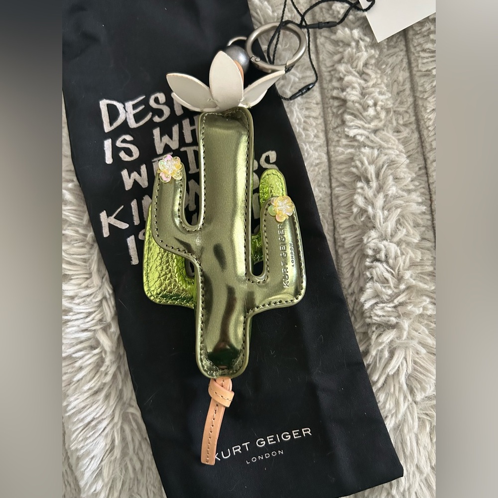 Kurt Geiger NWT Metallic Green Cactus Keychain / Bag Charm